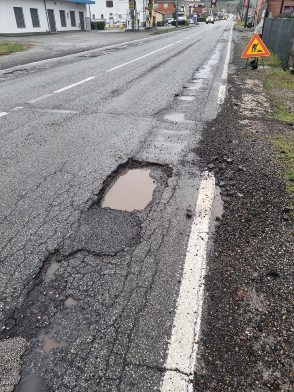 Le strade sono un colabrodo: il Comune scrive ad Anas